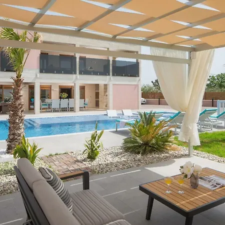 Vila Malibu Eclipse